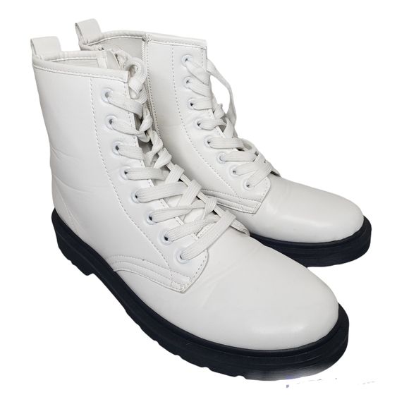 Pierre Dumas Shoes - Pierre Dumas white Amora lace up combat style boots sz 10